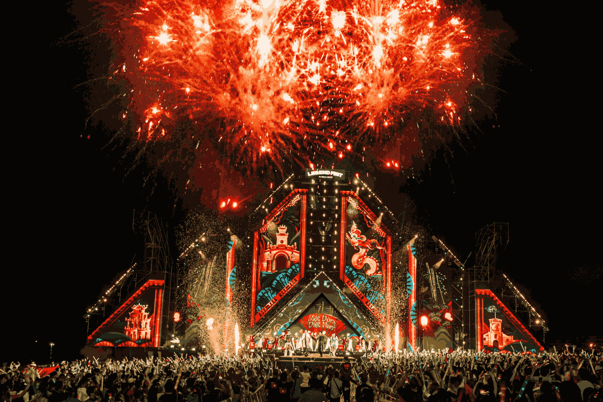 Hai đêm pháo hoa tầm thấp tại Regal Legend (Đồng Hới) sẽ là điểm nhấn nổi bật trong Tuần Văn hóa Du lịch Quảng Trị 2026